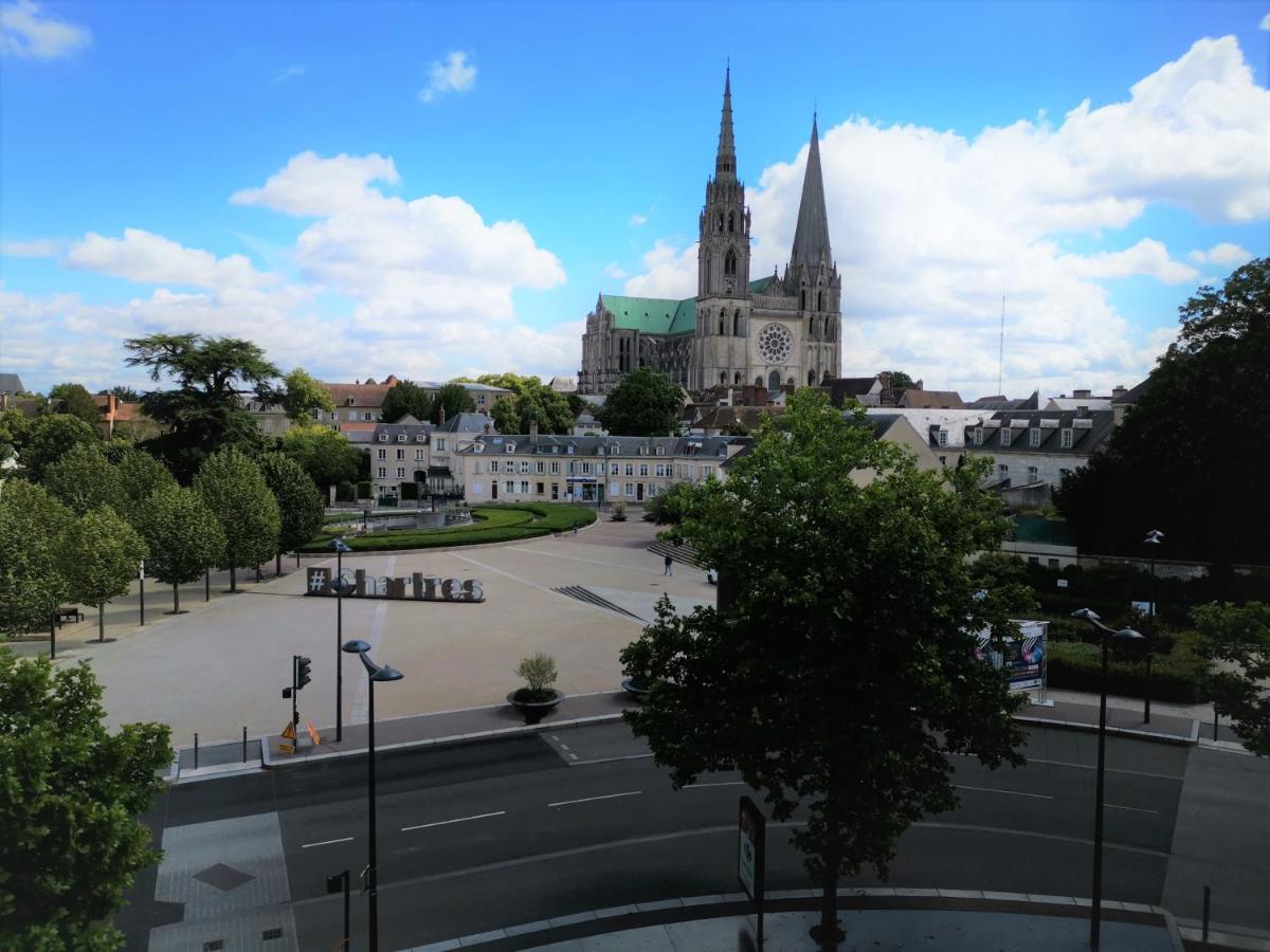 Le Boeuf Couronne - Hotel & Restaurant Chartres- Logis Hotels Kültér fotó